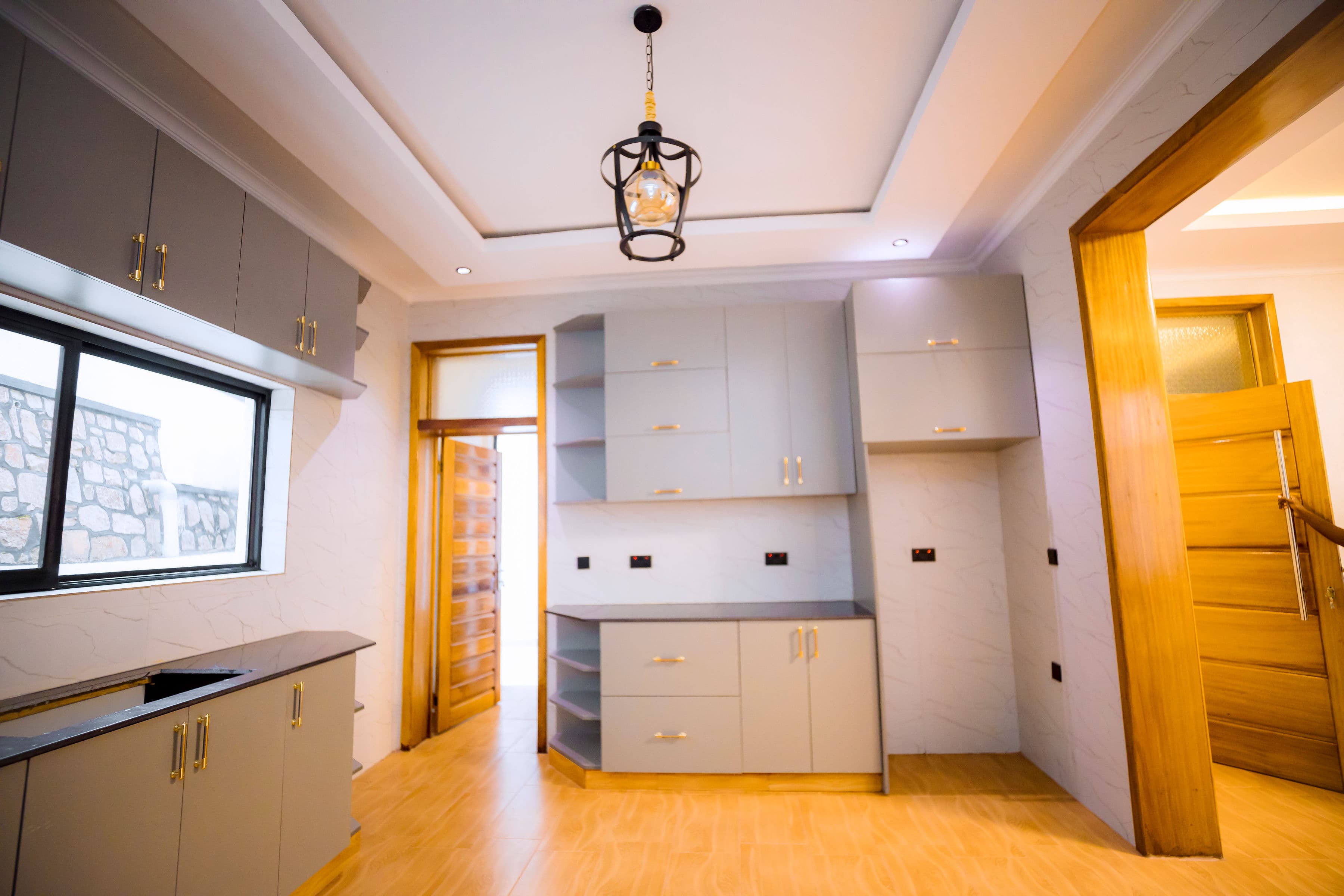 Luxury 8 Bedroom Apartment Building for Sale – Kimihurura, Kigali - photo 2