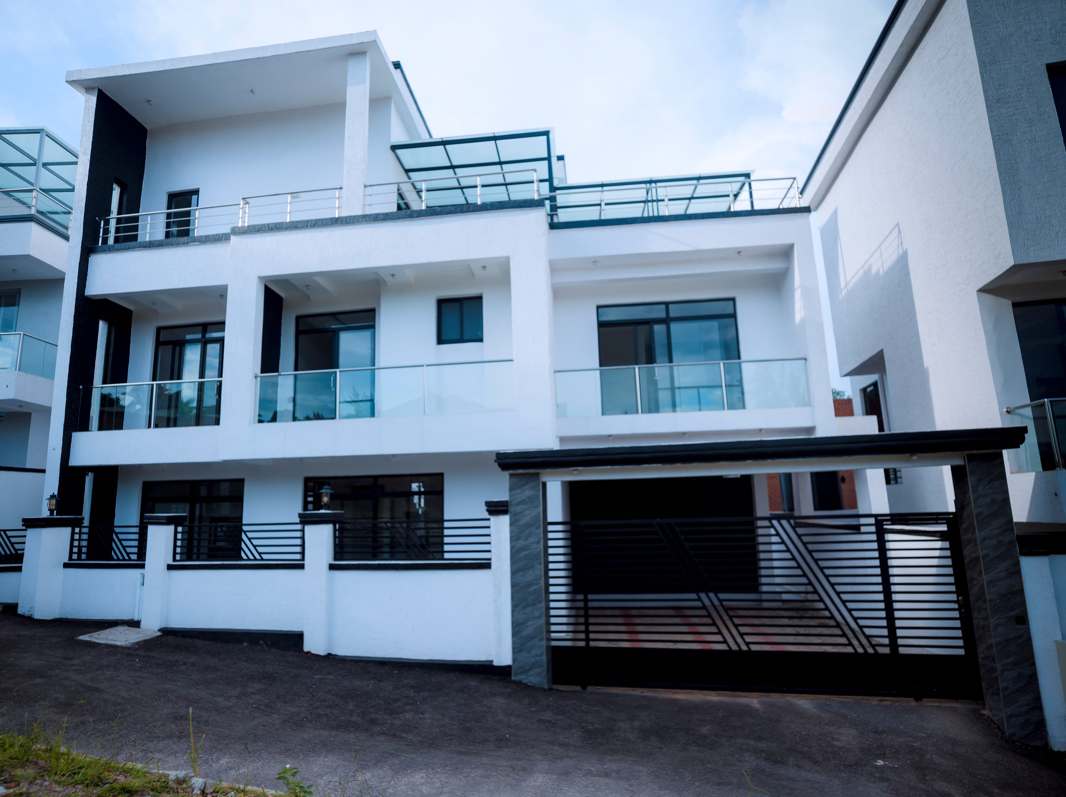 Modern 6 Bedroom, 6 Bathroom Apartment for Sale – Kimihurura