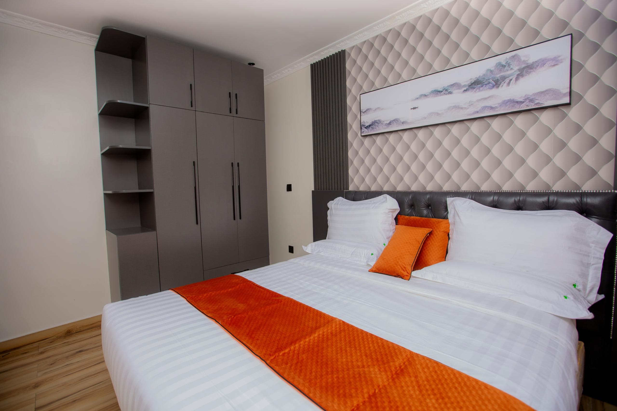 Modern Apartment with City landscape View - photo 2