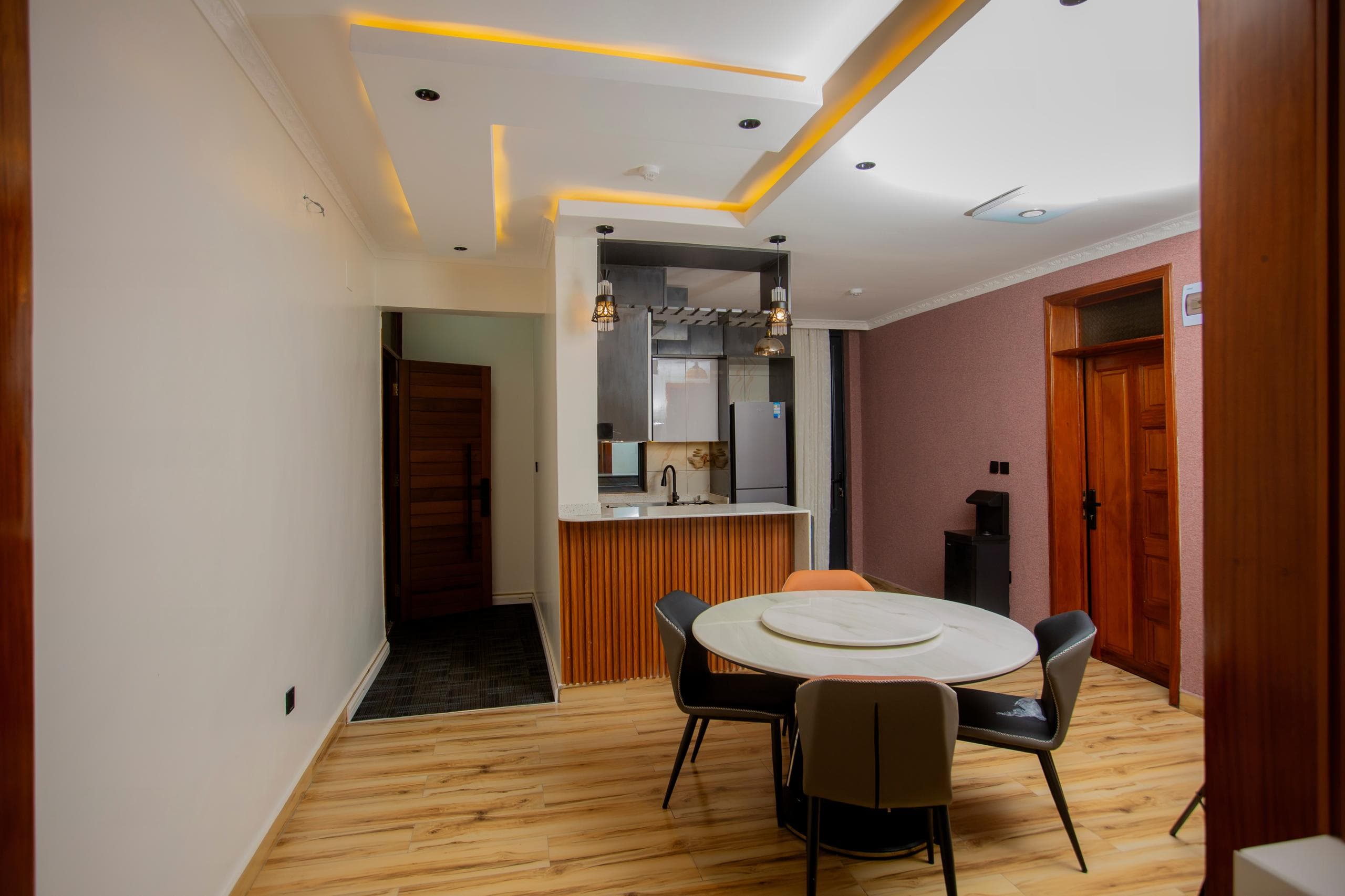 Modern Apartment with City landscape View - photo 3