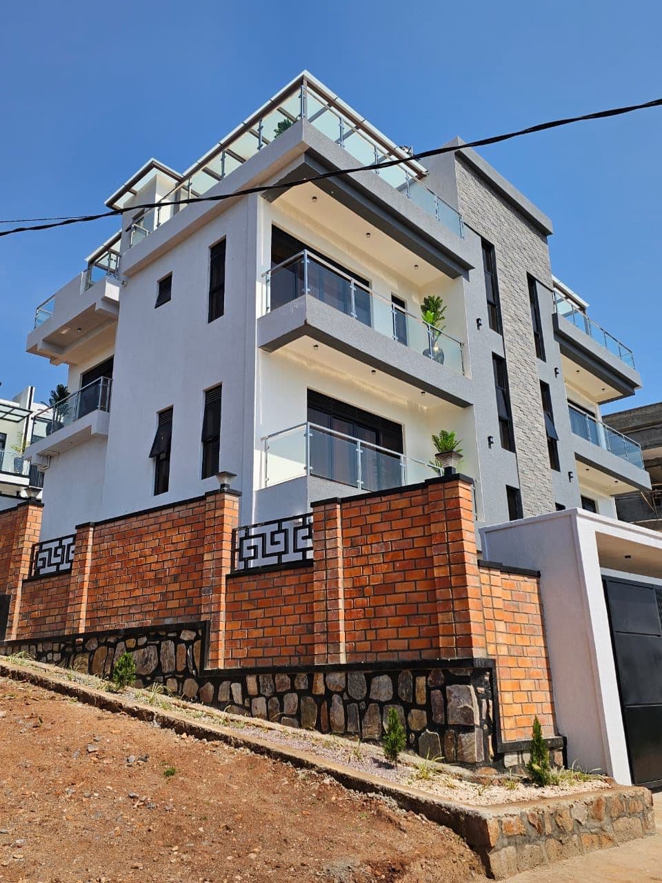 Modern Kigali Rental – 5BR Luxury Villa with Rooftop Terrace - photo 2