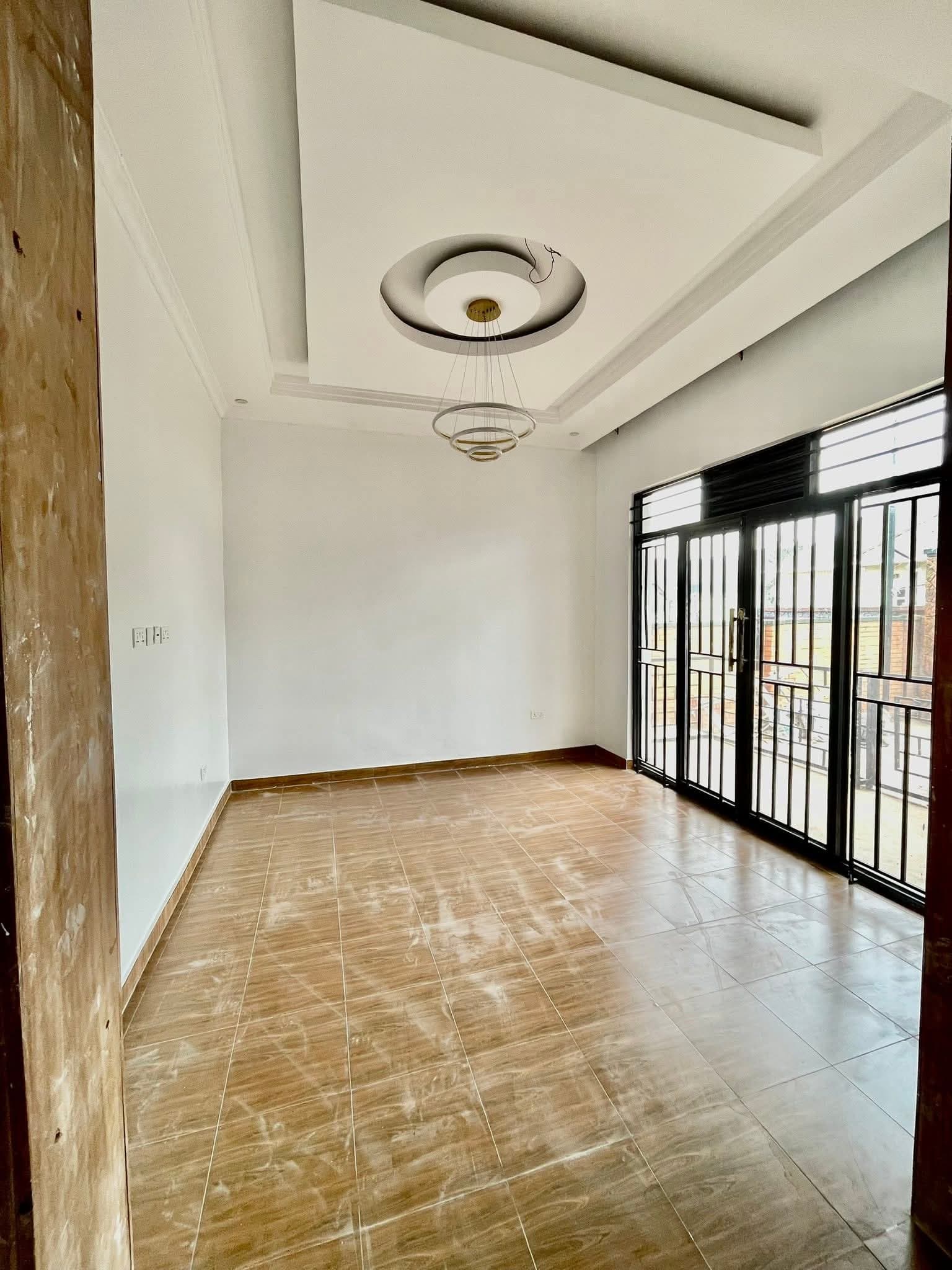 Unfinished house for rent in 📍 kicukiro muyange 700$(1,000,000Rwf) - photo 2