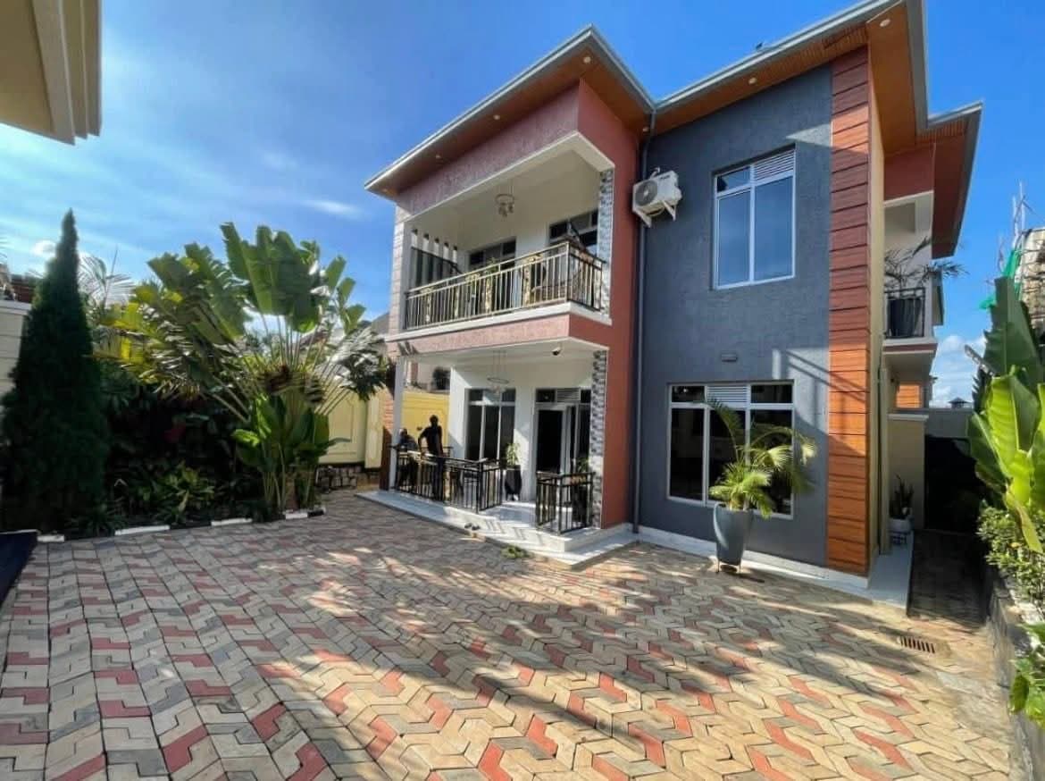 FOR RENT 1500$ 0780367259 - photo 1